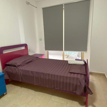Anna'S Apartament Lushnje ภายนอก รูปภาพ